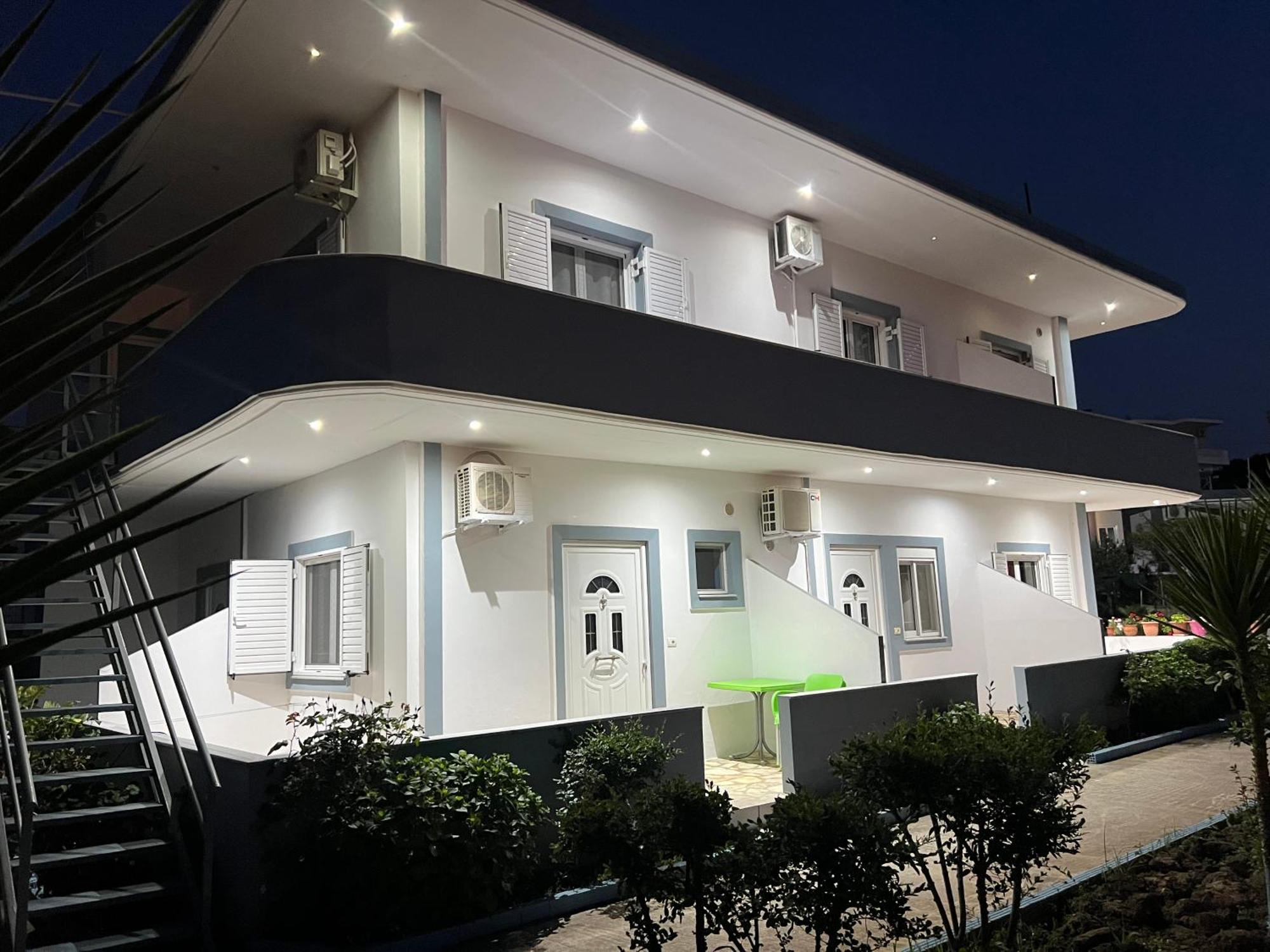 Villa Isufi Ксамил Экстерьер фото
